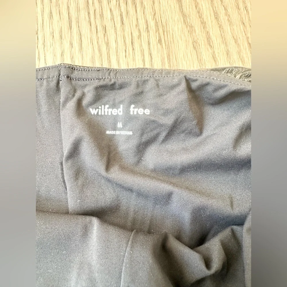 Aritzia Wilfred Free Liquid Latex Faux Leather High Waisted Black Leggings